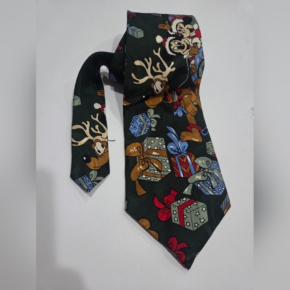 Disney Mickey and Minnie Christmas Tie - Picture 1 of 6